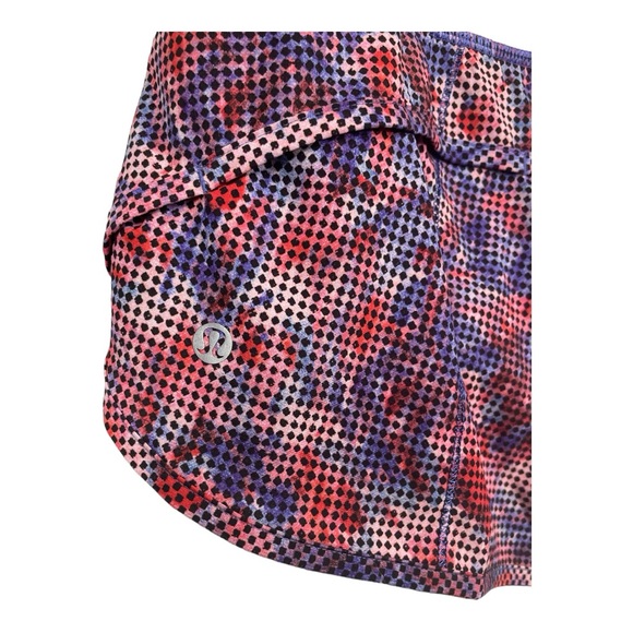 Lululemon Speed Shorts Checker Blooms Minty Pink, Size 6 - Picture 4 of 4